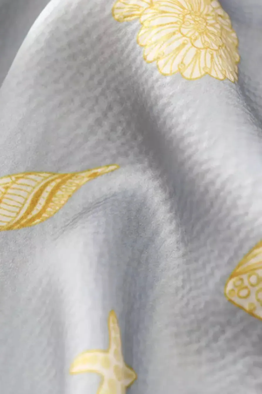 100% Mulberry Silk V-Neck Shell Print Silk Pajamas