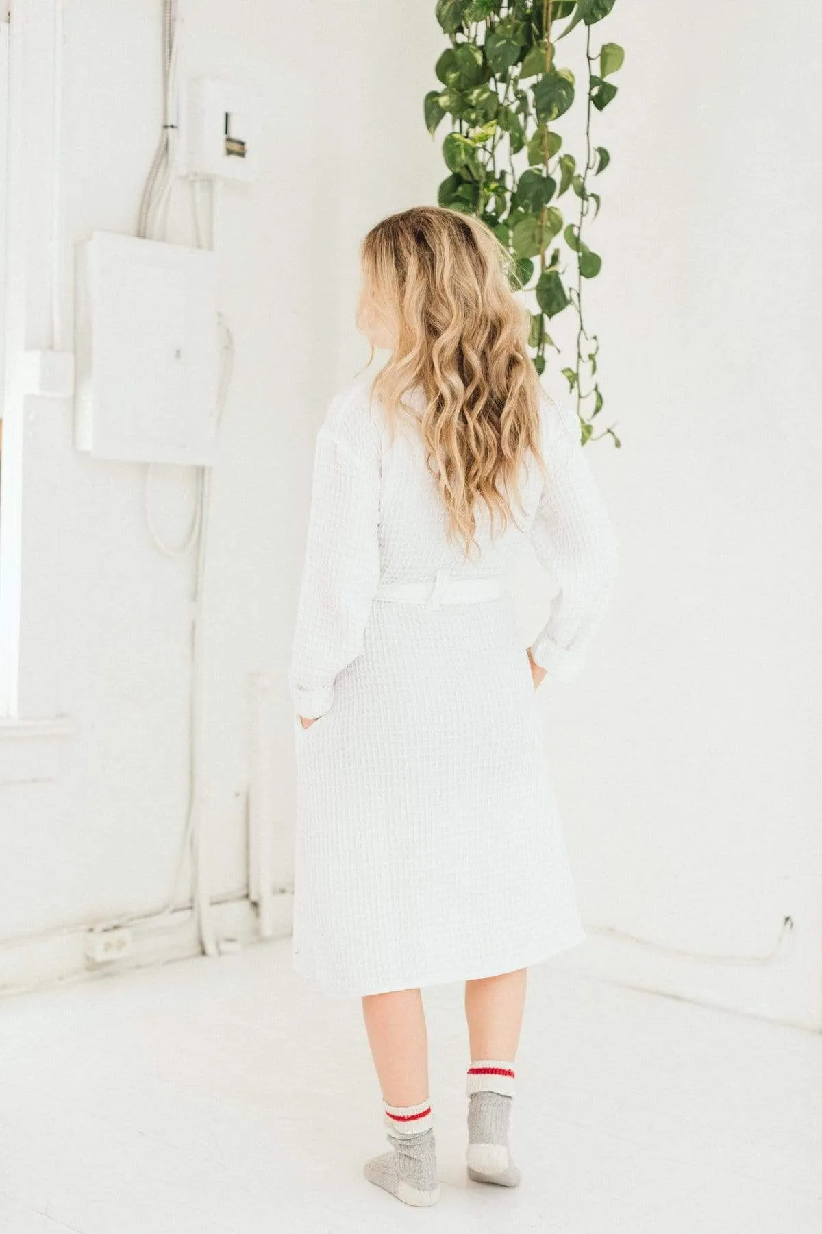 Tofino Towels | THE HARMONY BATH ROBE [DOVE WHITE]