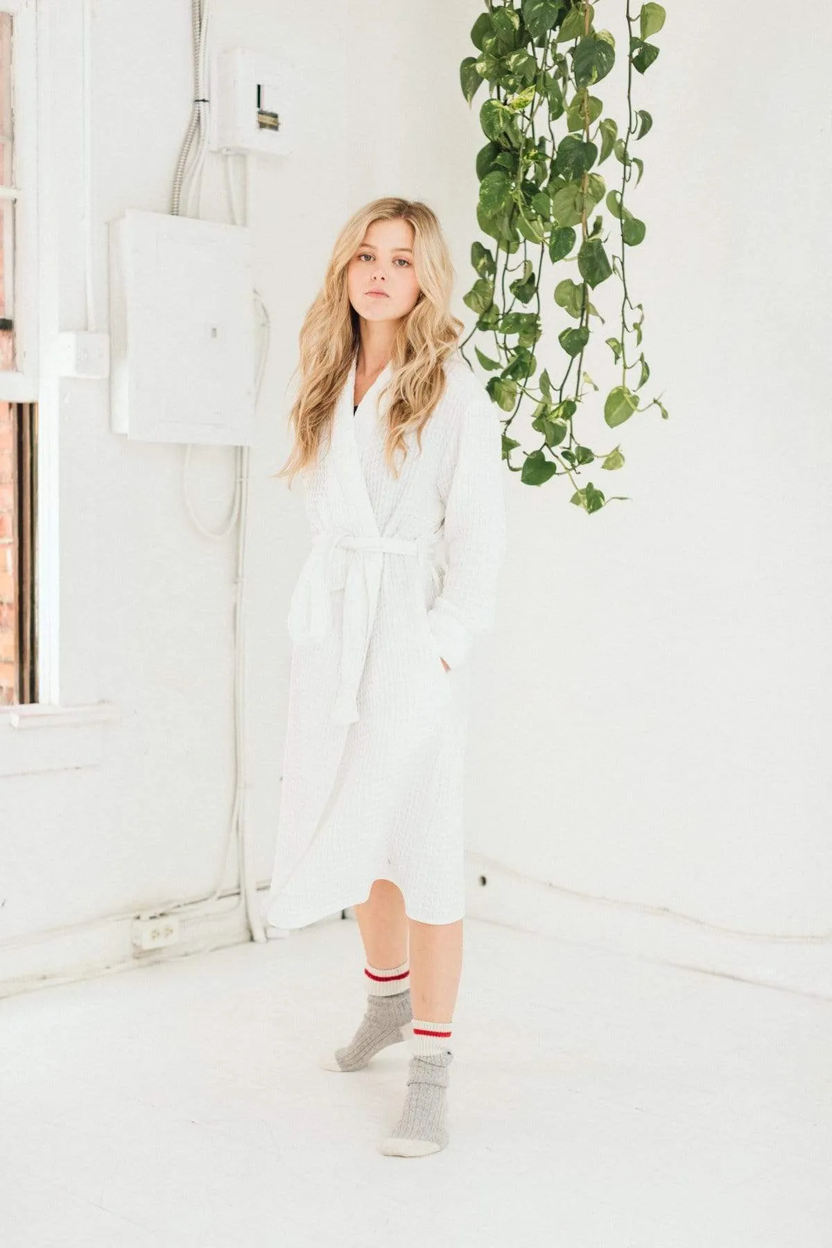 Tofino Towels | THE HARMONY BATH ROBE [DOVE WHITE]