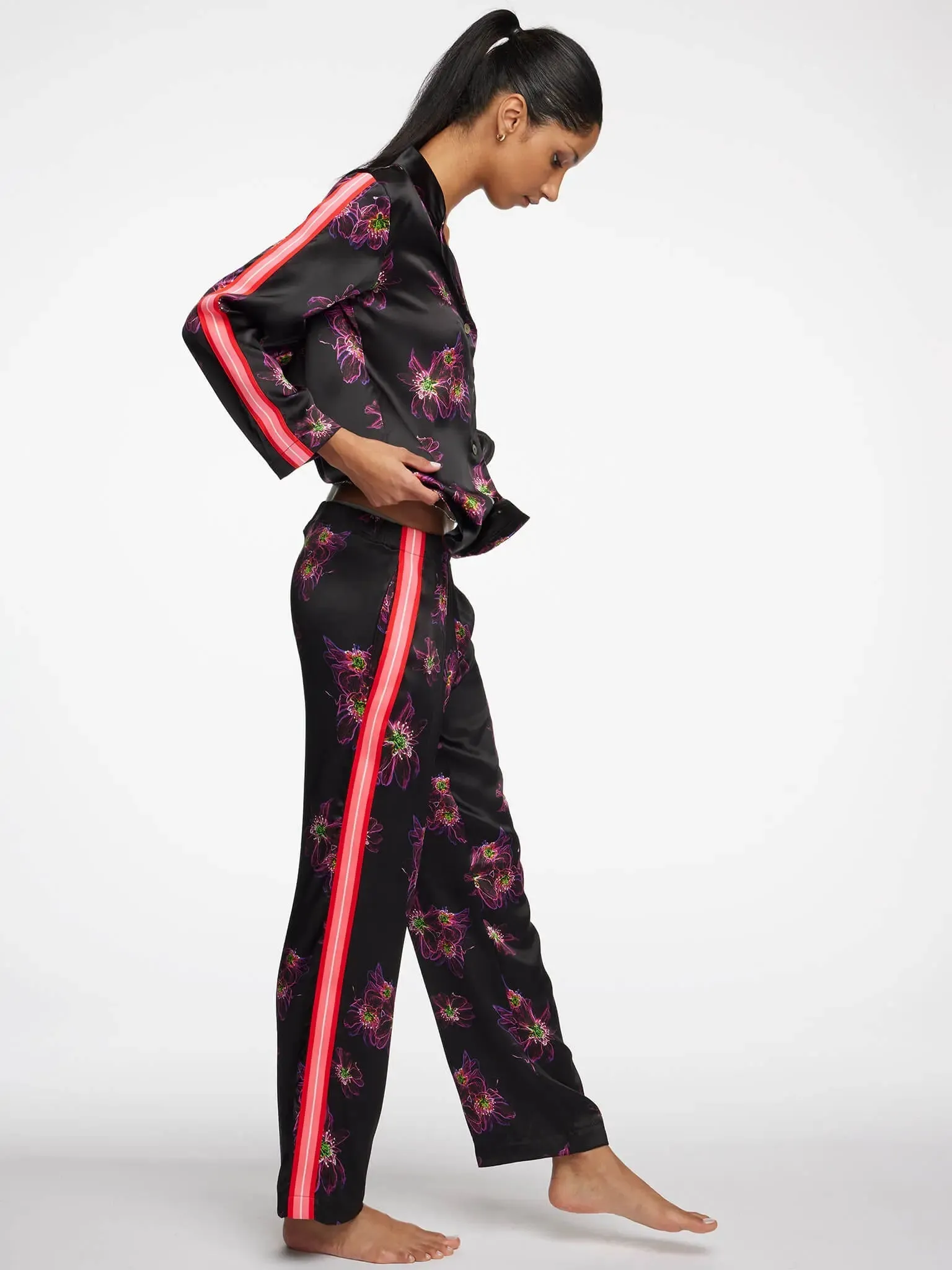 Women's Magenta Jellyfish Floral Silk Pajama Set With Stripe