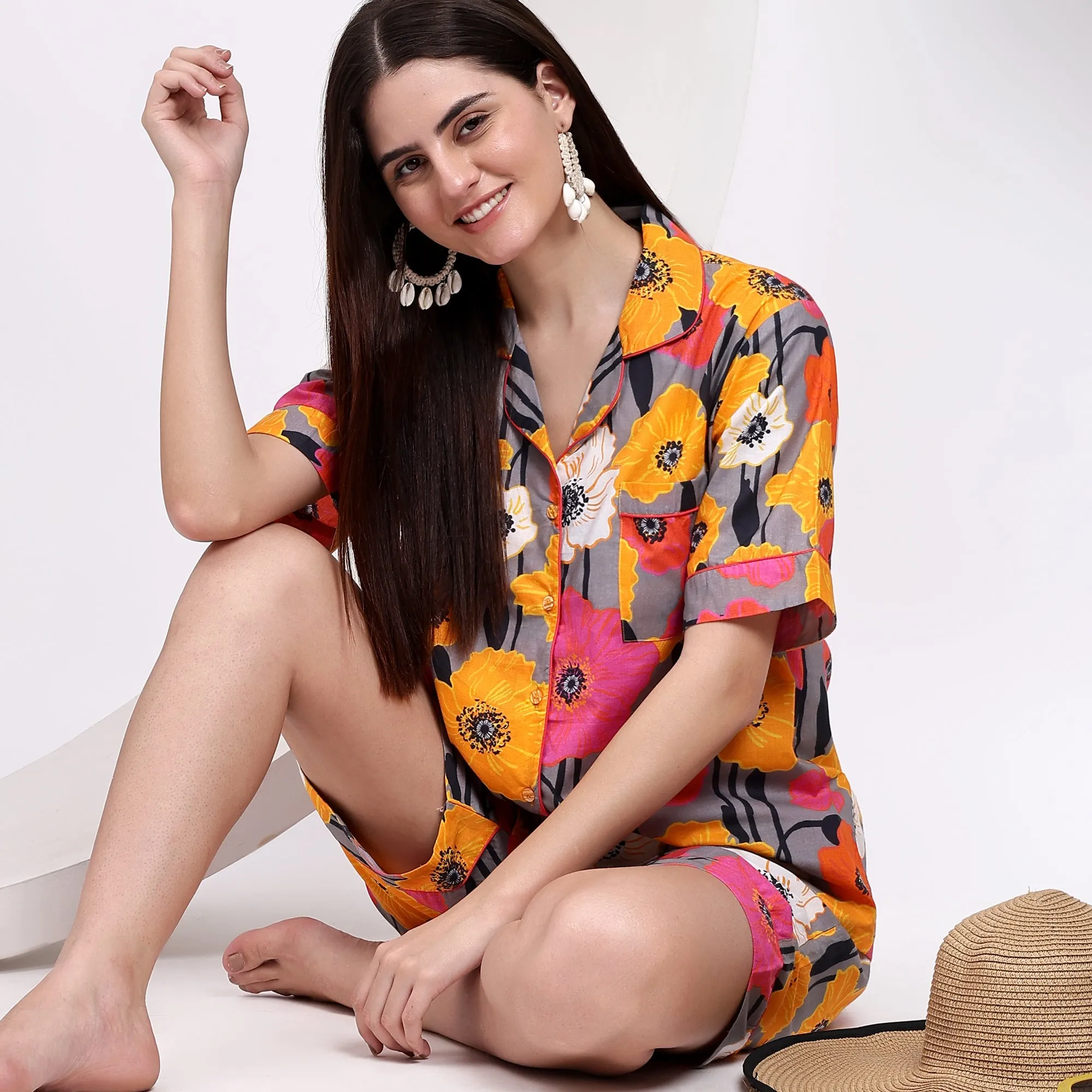 Women's Short Pajamas With Modern Flower Elegance